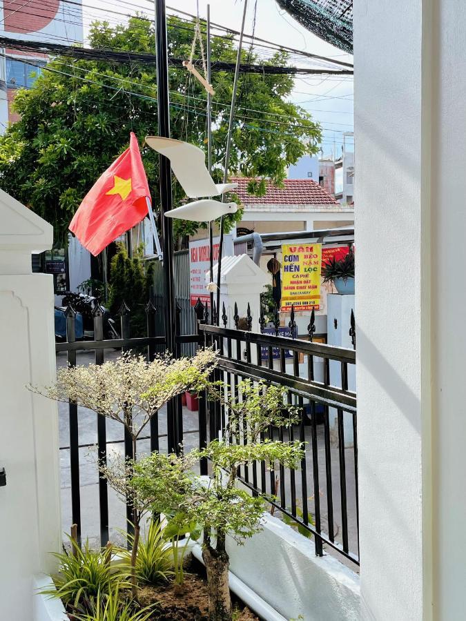 Under The Sun Homestay Hue Bagian luar foto